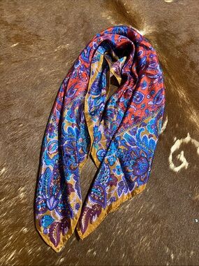 Vintage Echo 100% silk scarve made in Japan